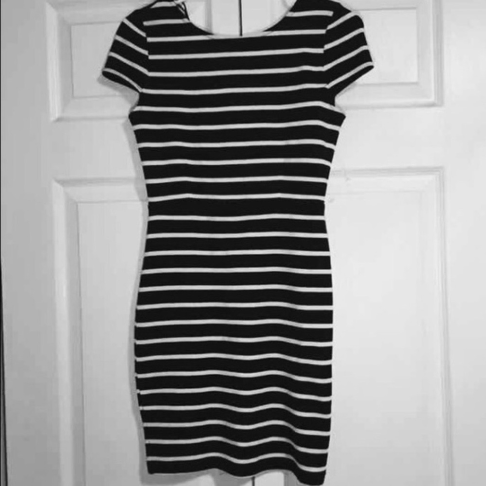 New Forever 21 striped bodycon dress size small